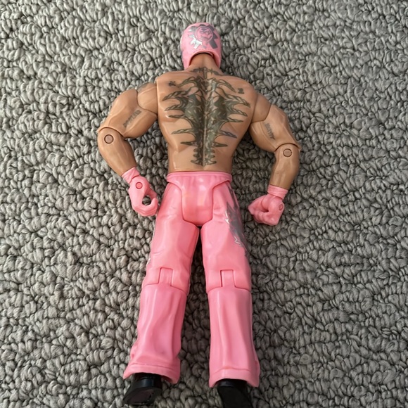 WWE Rey Mysterio action figure - Picture 3 of 3